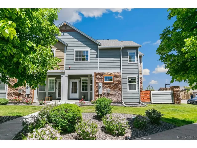 MLS: 6011098 Condo For Sale