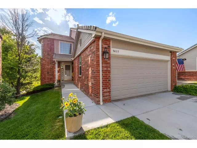 MLS: 6013724 Condo For Sale