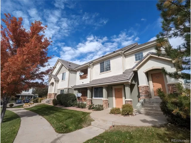 MLS: 6014511 Condo For Sale