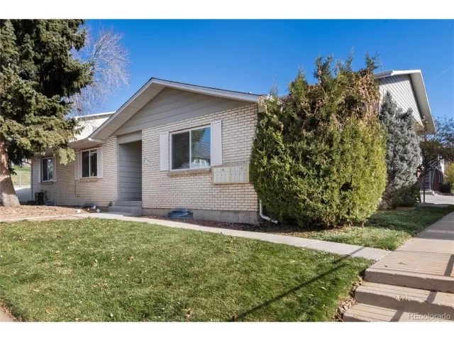 MLS: 6015637 Condo For Sale