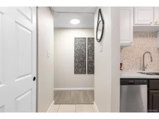 Photo #6: 6017773 Listing