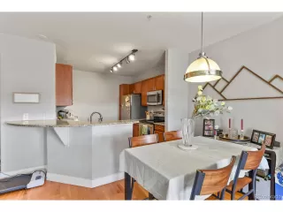 Photo #6: 6017903 Listing