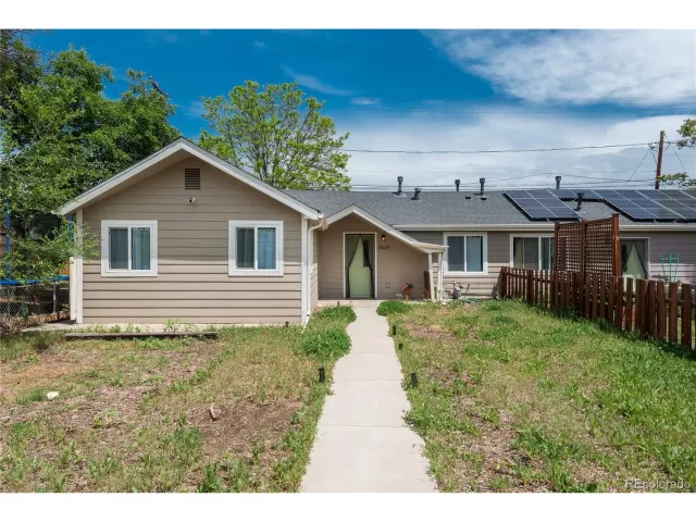 MLS: 6018131 Condo For Sale