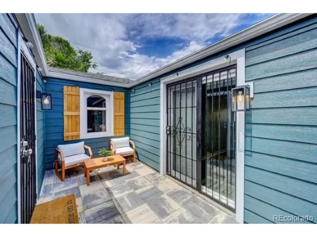 MLS: 6018177 Condo For Sale