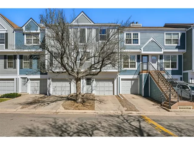 MLS: 6019479 Condo For Sale