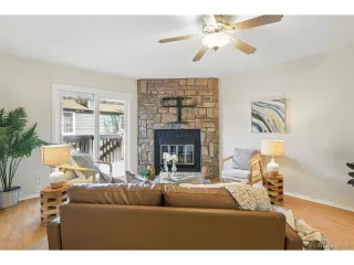 Photo #5: 6019479 Listing