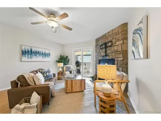 Photo #6: 6019479 Listing