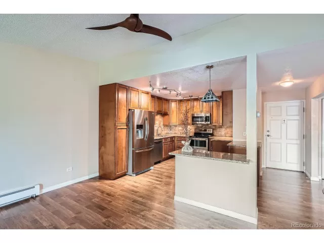 MLS: 6021094 Condo For Sale