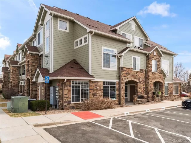 MLS: 6021654 Condo For Sale