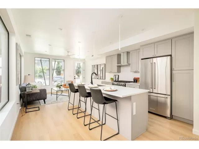 MLS: 6024429 Condo For Sale