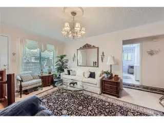 Photo #5: 6031158 Listing 