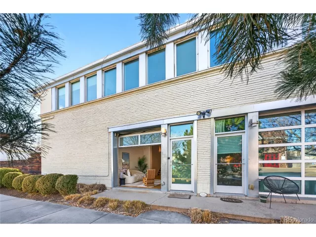 MLS: 6031834 Condo For Sale