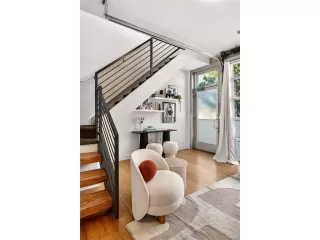 Photo #2: 6031834 Listing 