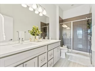 Photo #6: 6031913 Listing