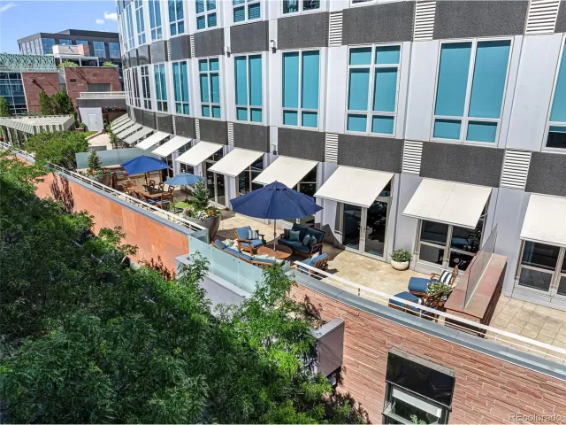 MLS: 6033022 Condo For Sale