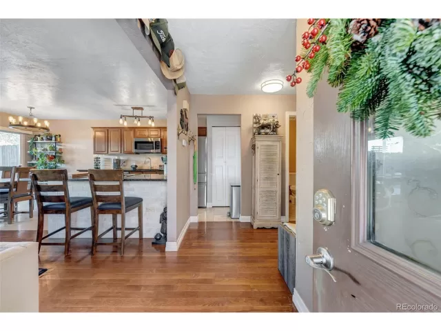 MLS: 6041541 Condo For Sale