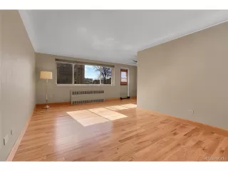 Photo #6: 6043716 Listing