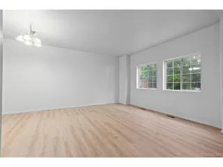 Photo #2: 6045745 Listing