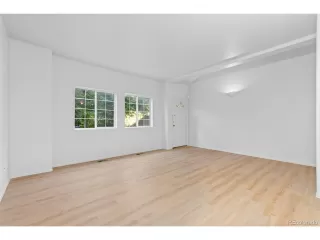 Photo #4: 6045745 Listing