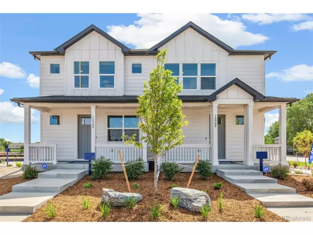 MLS: 6047569 Condo For Sale