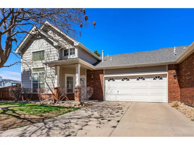 MLS: 6048967 Condo For Sale