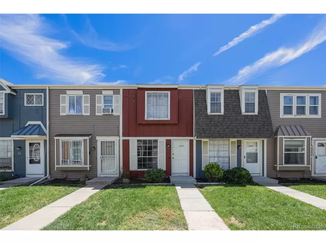 MLS: 6050526 Condo For Sale