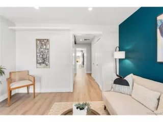 Photo #6: 6055400 Listing