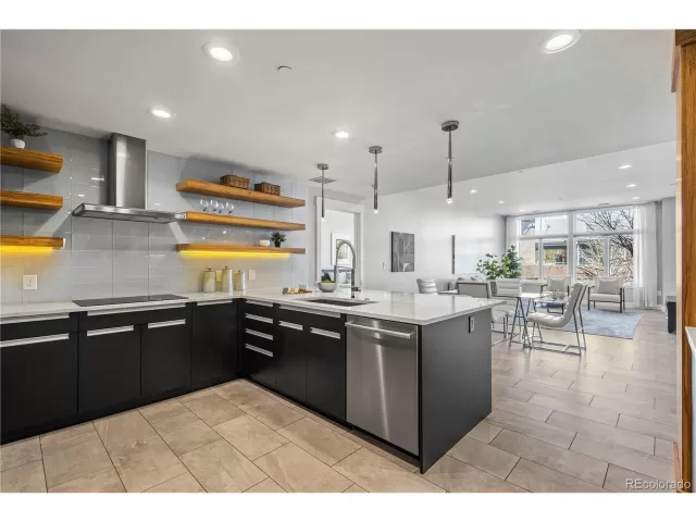 MLS: 6057147 Condo For Sale