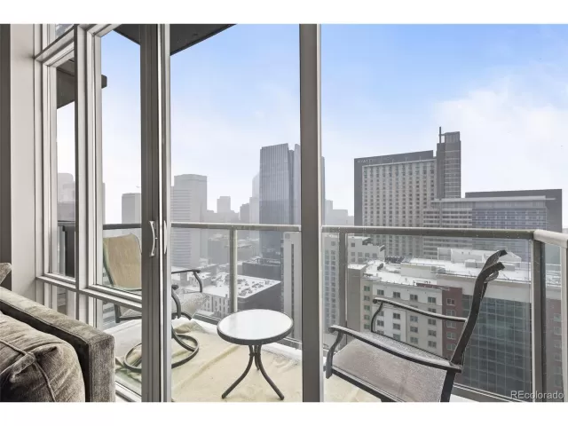 MLS: 6058867 Condo For Sale