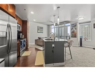 Photo #4: 6058867 Listing