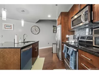 Photo #6: 6058867 Listing