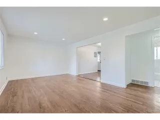 Photo #3: 6065037 Listing 