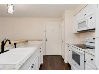 Photo #4: 6066746 Listing