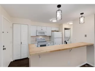 Photo #5: 6066746 Listing