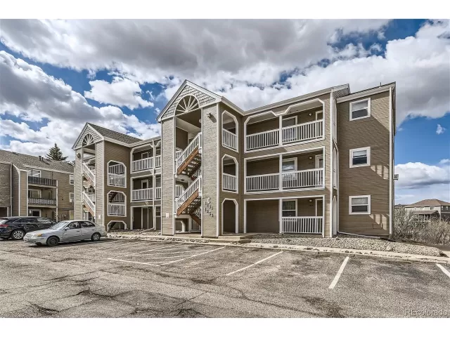 MLS: 6067438 Condo For Sale