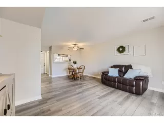 Photo #4: 6067438 Listing