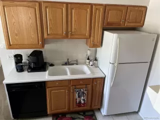 Photo #4: 6068837 Listing