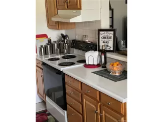 Photo #6: 6068837 Listing