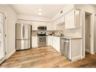 Photo #5: 6069721 Listing 