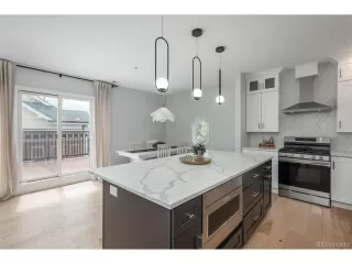 Photo #5: 6070388 Listing