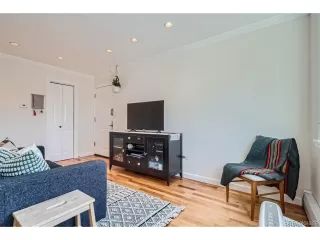 Photo #5: 6071800 Listing