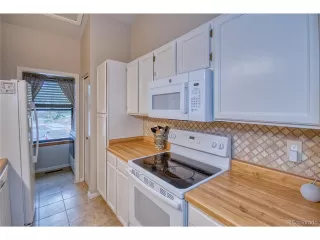 Photo #3: 6073444 Listing