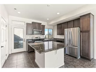 Photo #5: 6074329 Listing