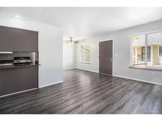 Photo #4: 6074822 Listing