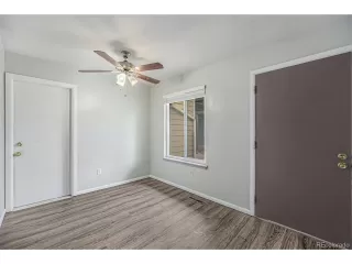 Photo #5: 6074822 Listing