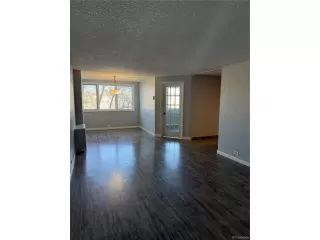 Photo #4: 6075289 Listing