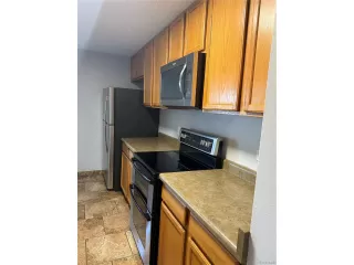 Photo #6: 6075289 Listing