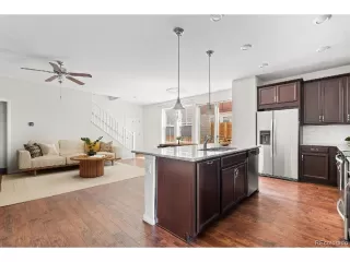 Photo #6: 6076127 Listing