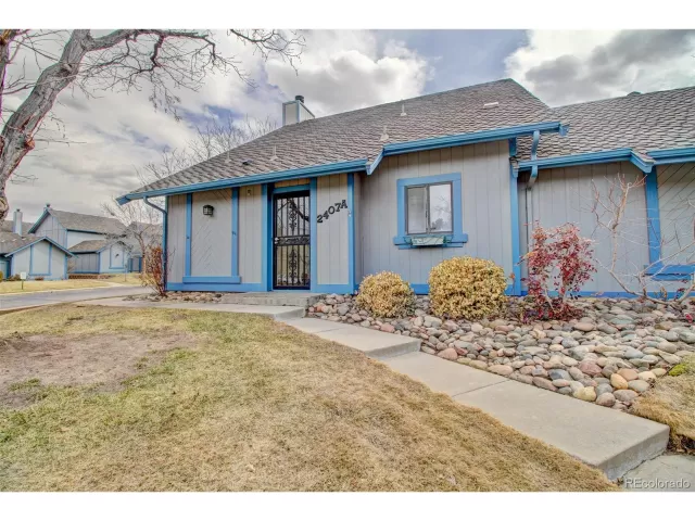 MLS: 6076653 Condo For Sale