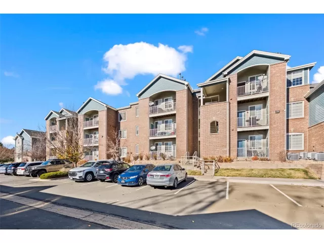 MLS: 6077214 Condo For Sale